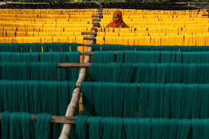 Why Natural Dyes and Hand-Spun Wool Matters with Oriental Rugs