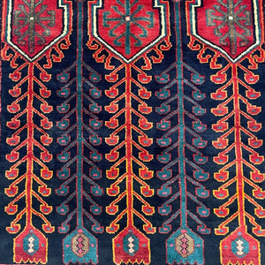Persian Rug - Kermanshah 4'9" x 10'6" - Rug District