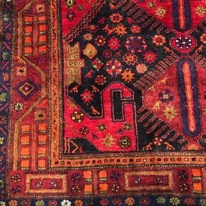 Persian Rug Nahavand 5'4" x 9'7" - Rug District