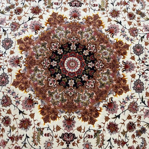 Persian Rugs - Tabriz Wool & Silk - Medallion